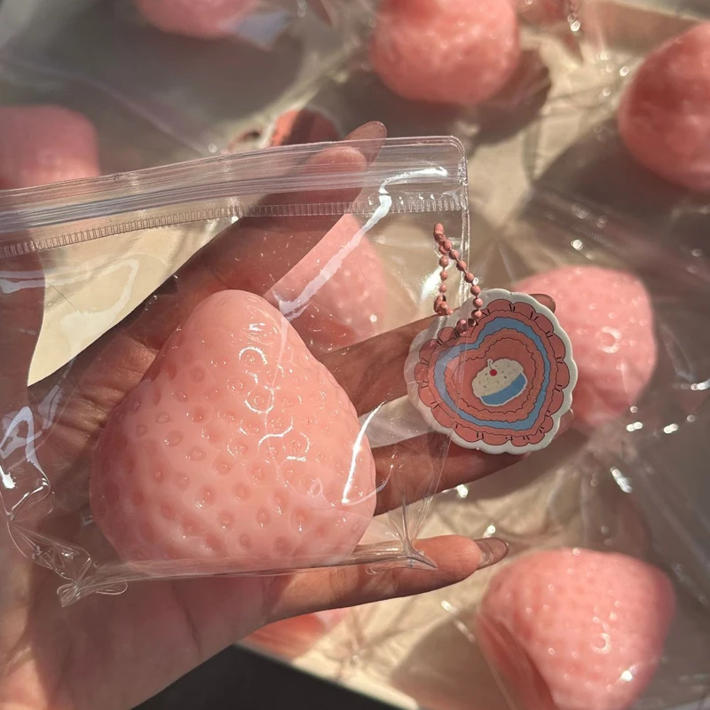 Strawberry Taba Squishy Fidget - Home Office Student incelemesi ve fiyatı